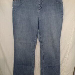 Lands End 18  Blue Denim Jeans Original Fit  Boot Leg  5 Pkt Modern Waist